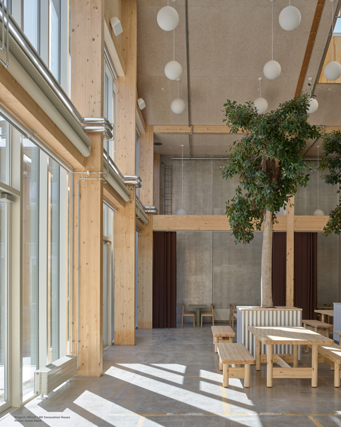 LKR IH Photo Adam Mork 207 L Credited