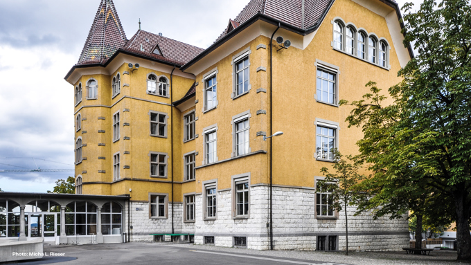 Schulhaus Gubel Web 01 Credited