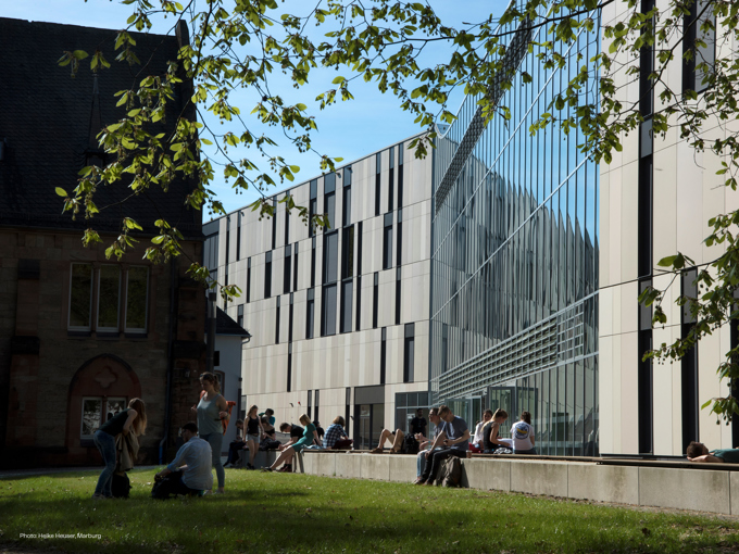 Uni Marburg Library Web 2 Credited